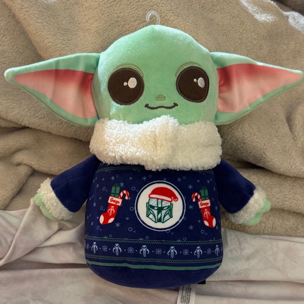 Mattel Star Wars Mandalorian Plush with Green and Blue Accents Christmas soft